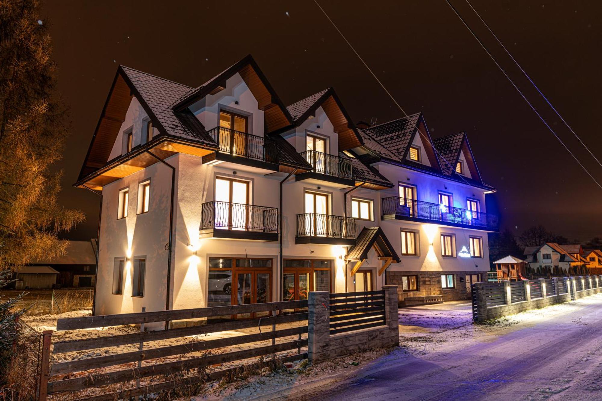 Villa Balos Gronkow エクステリア 写真